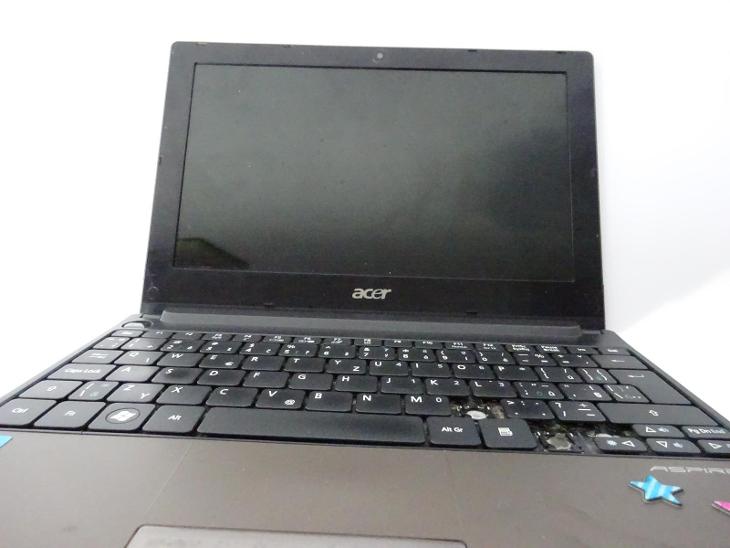 Acer aspire one pav70 не стартует