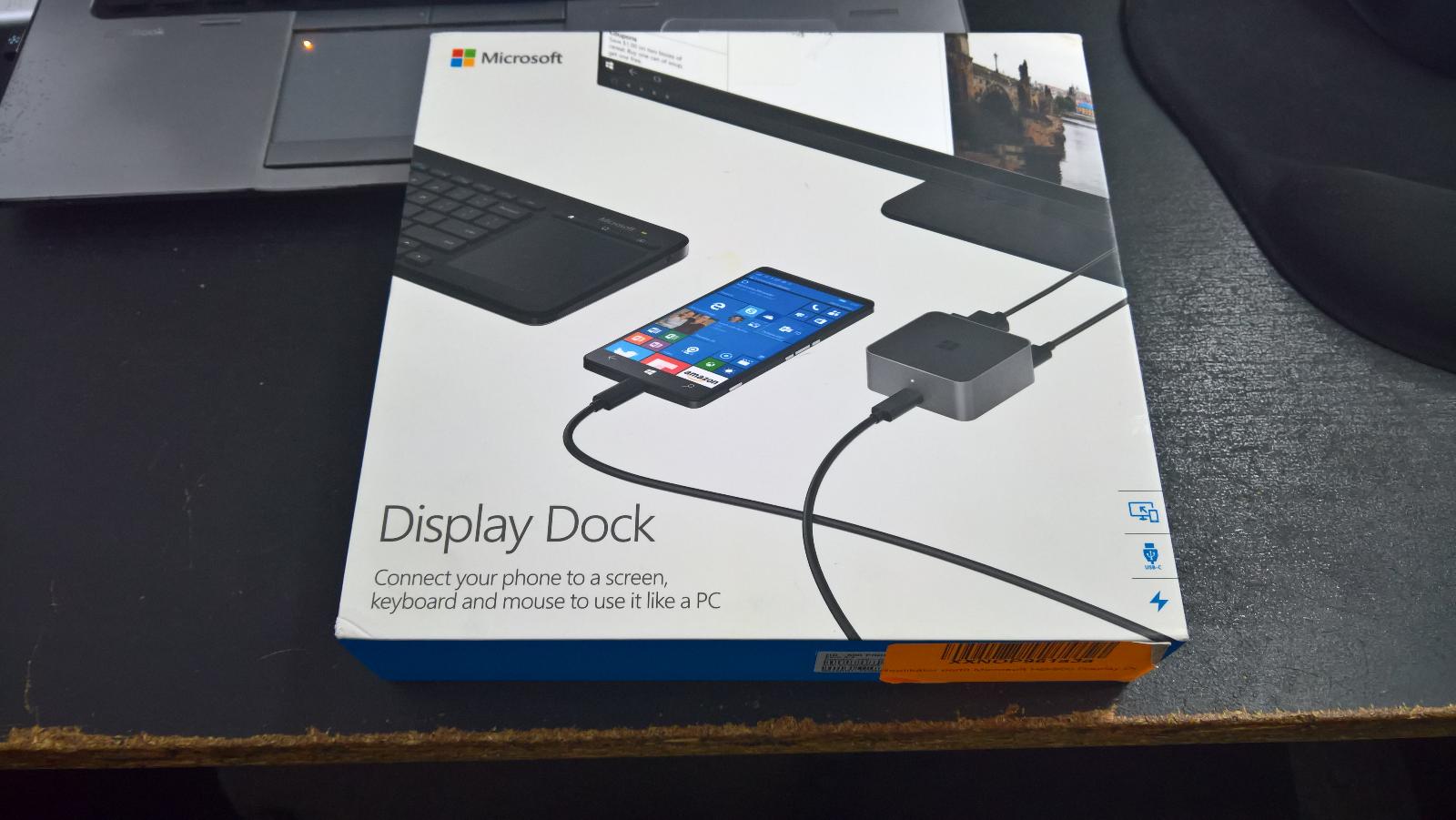 microsoft display dock lumia 950