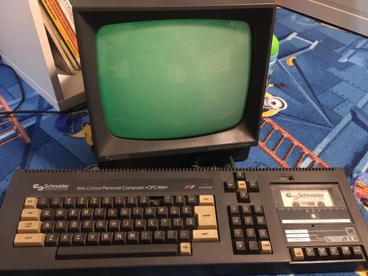 Retro počítač Amstrad - Schneider 64k Colour Personal ...